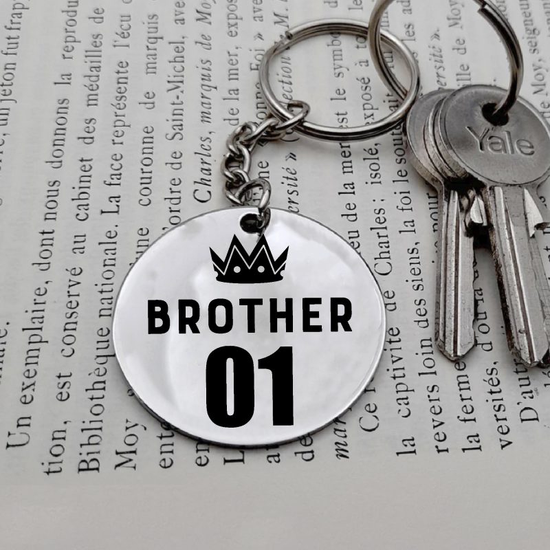 Brother 01 kulcstartó