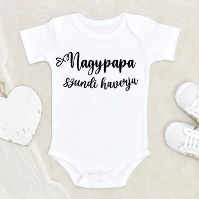 Nagypapa szundi haverja body