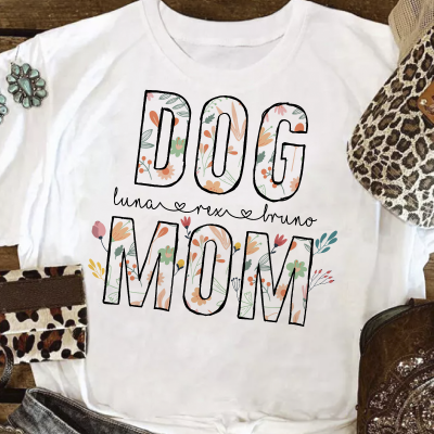 Dog Mom nevekkel női póló