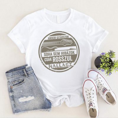 Amikor gitározom sohasem hibázok póló