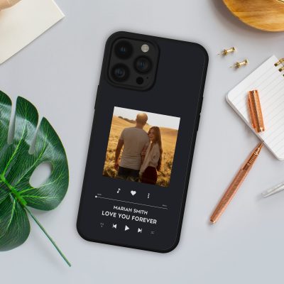 A mi zenénk telefontok, saját képpel, a közös zenétekkel