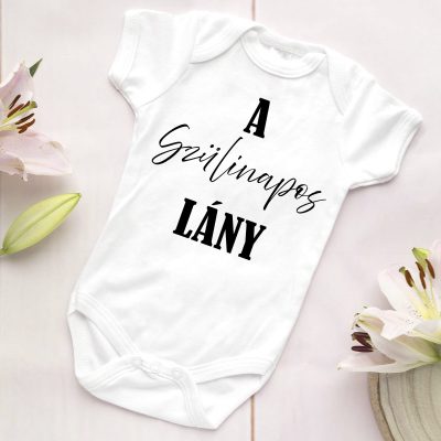 A szülinapos lány gyerek póló/body