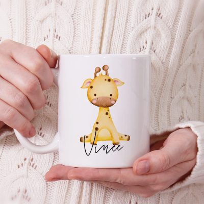 Zsiráf mintás bögre névvel