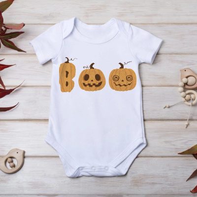 Tökökből formált boo feliratos body