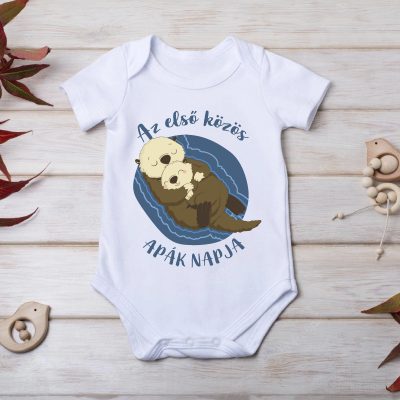 Első közös apák napja body vidrákkal