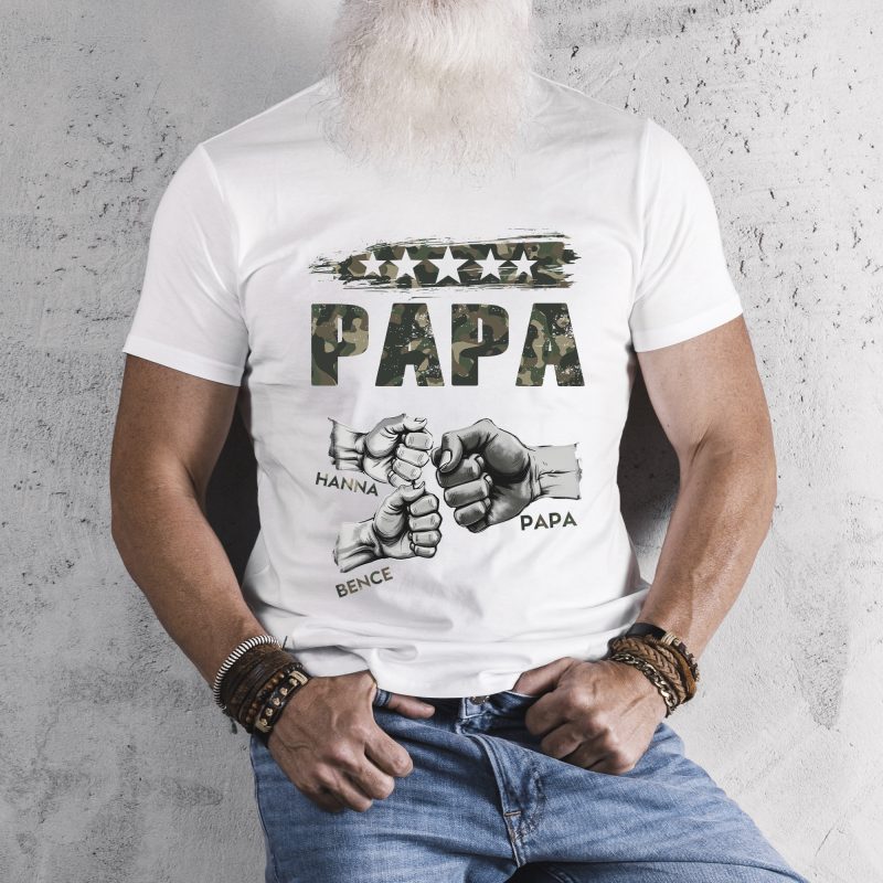 Terepmintás Papa feliratú póló, ökölpacsival, névvel, nevekkel