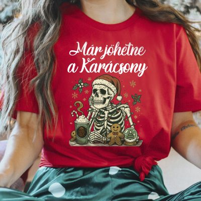 Már jöhetne a karácsony csontvázas póló vagy pulcsi